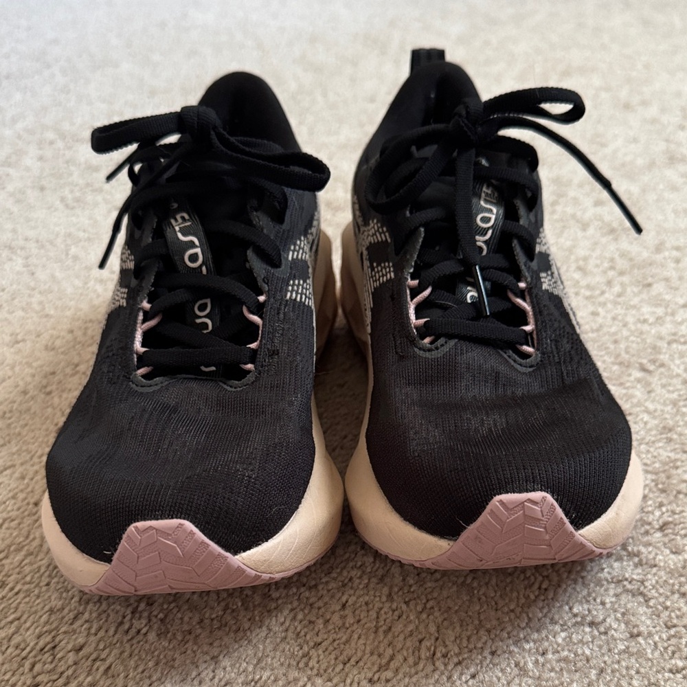 ASICS Novablast 5 – Black/Pink – Women’s Size 7 - Picture 6 of 6